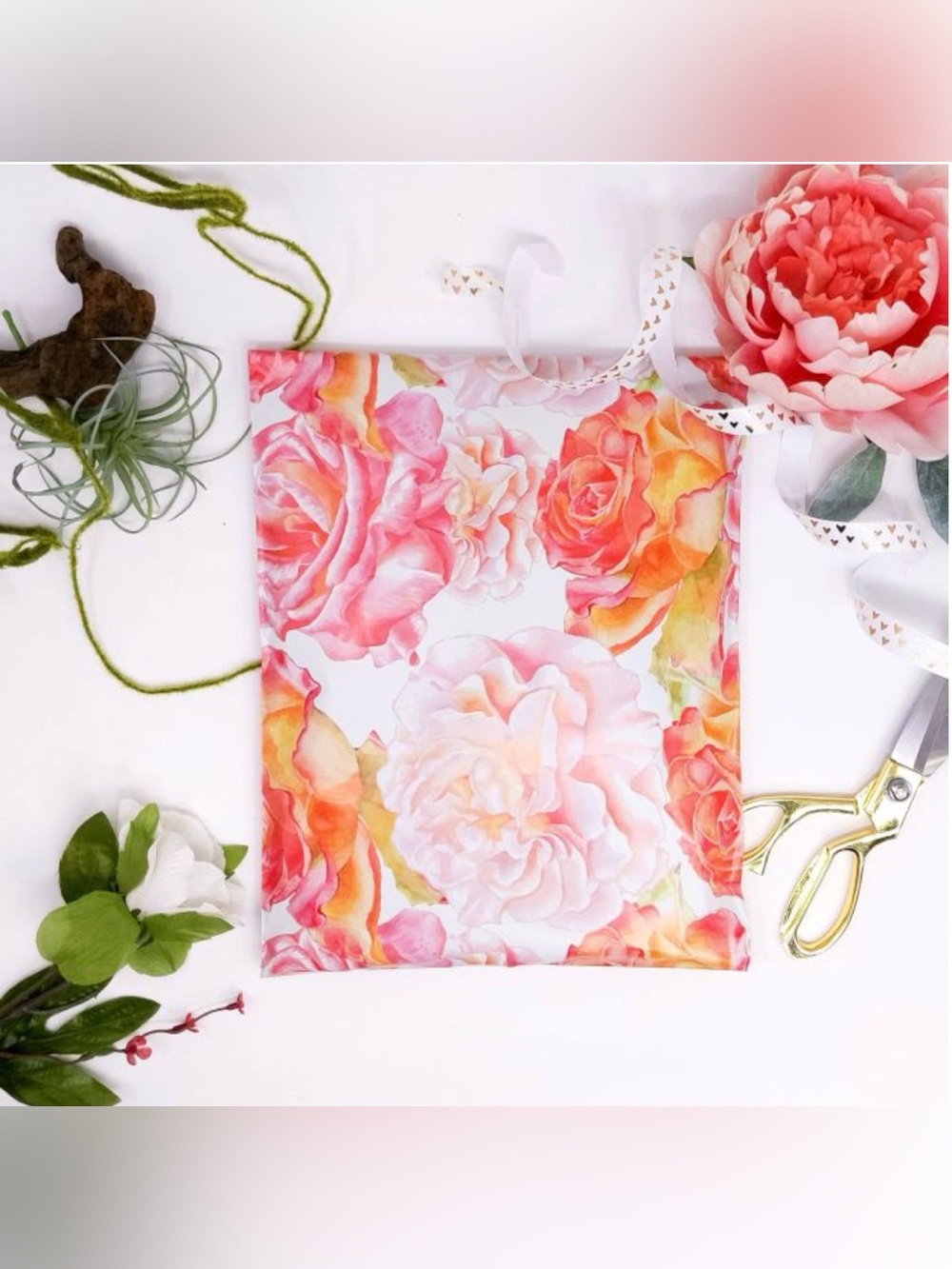 30 10” x 13” Watercolor Blossoms Floral Poly Mailers